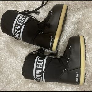 Authentic Moon Boots